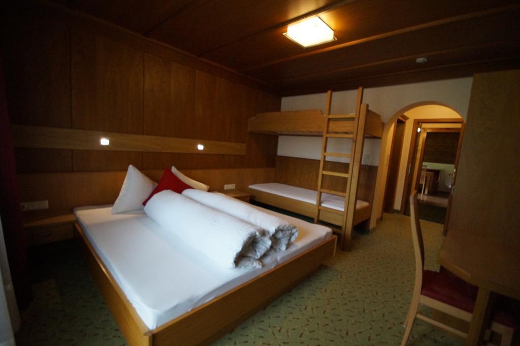 Appartement Gaestehaus Aloisia Хипах Екстериор снимка